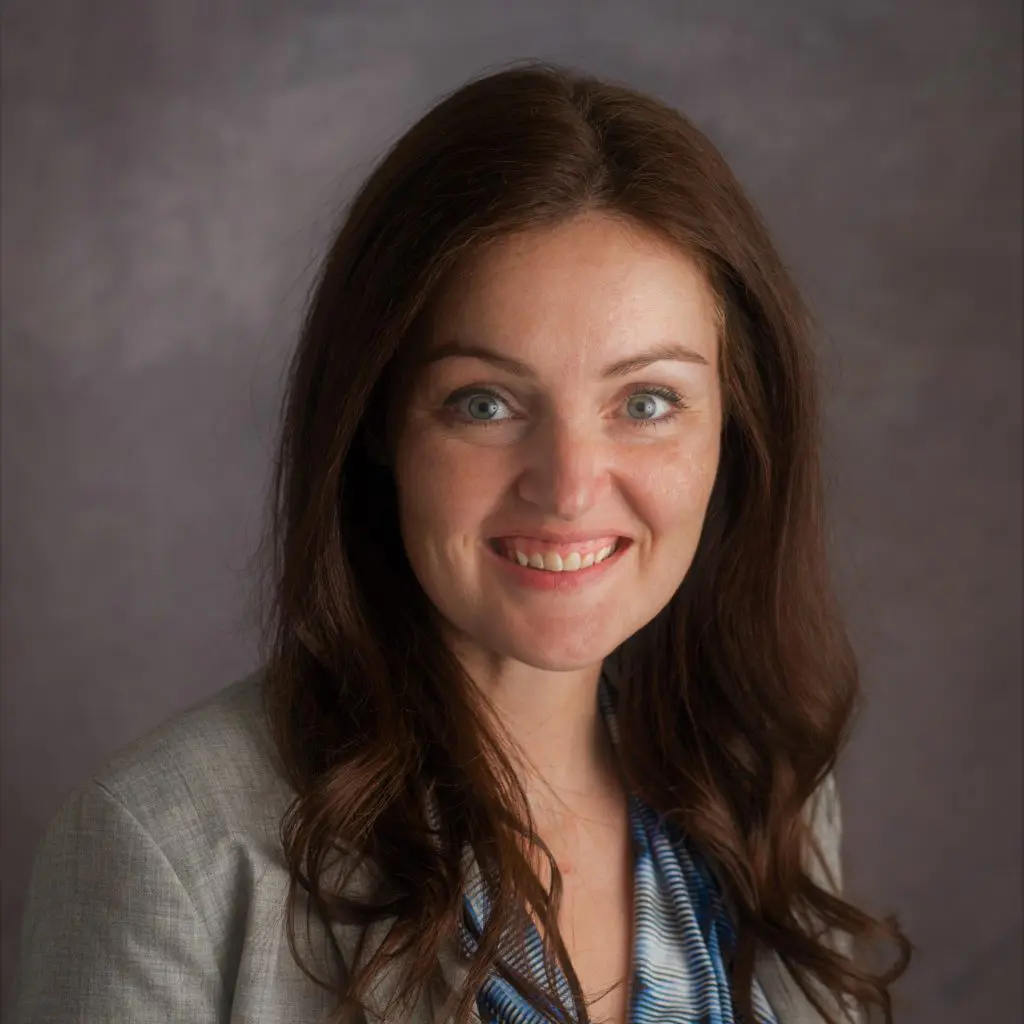 Kim Robinson Short Bio