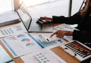 Woman looking at R&D Credit for a business